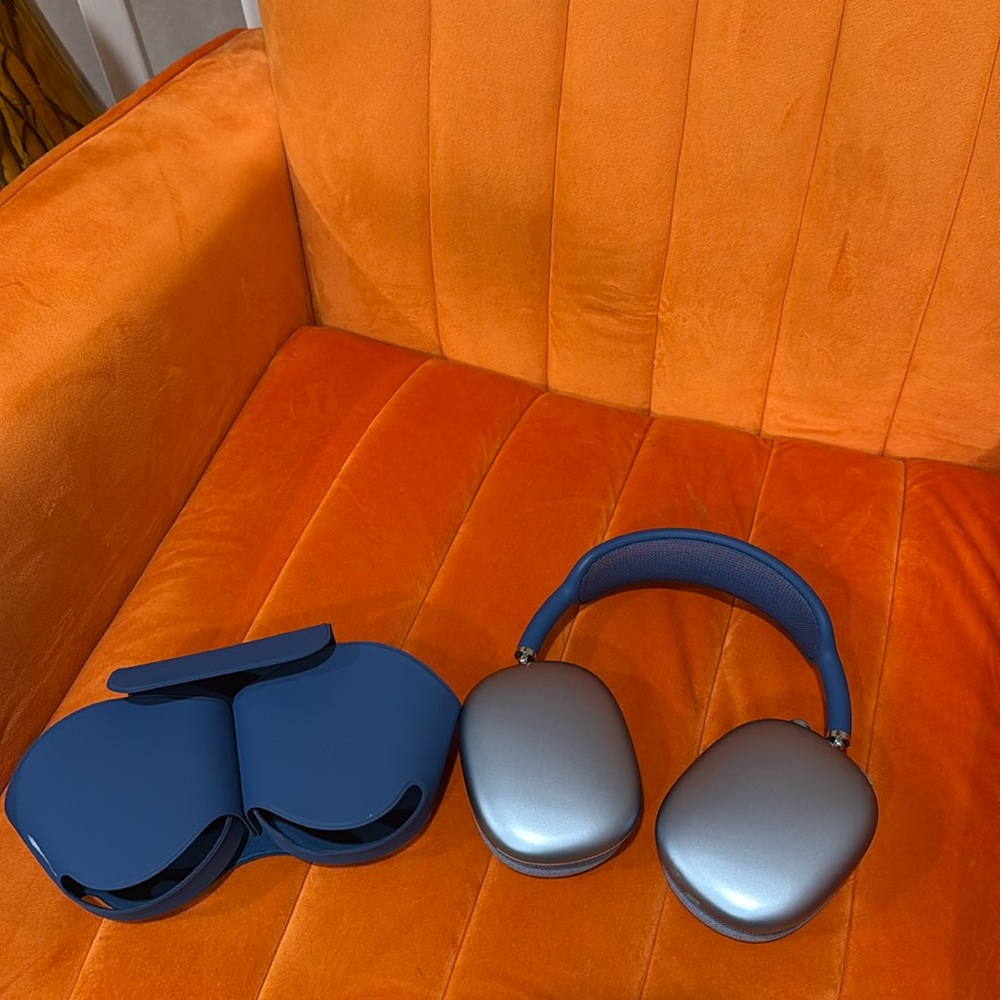 Apple AirPod Max (Blue)
